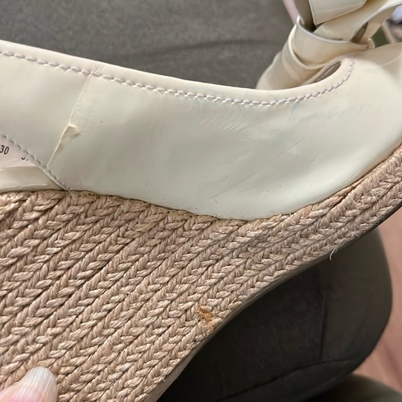 Prada patent leather wedges with bow detail, size 7.5 - Picture 11 of 14